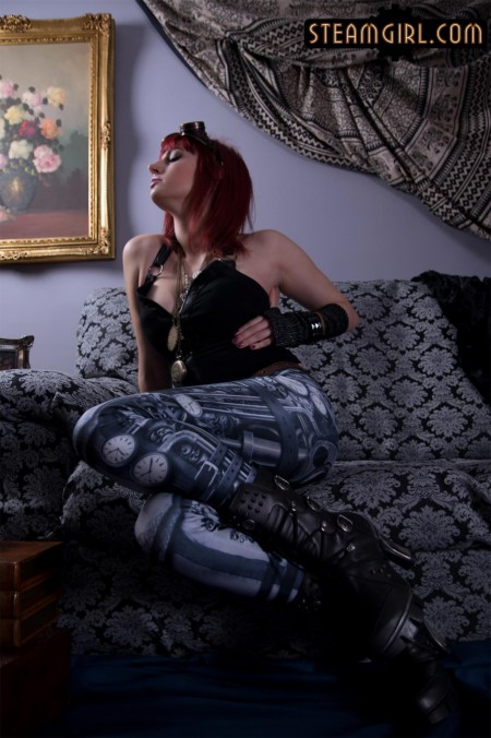 Lady Bathory, косплей, татуированные, рыжие, на диване(эротика)